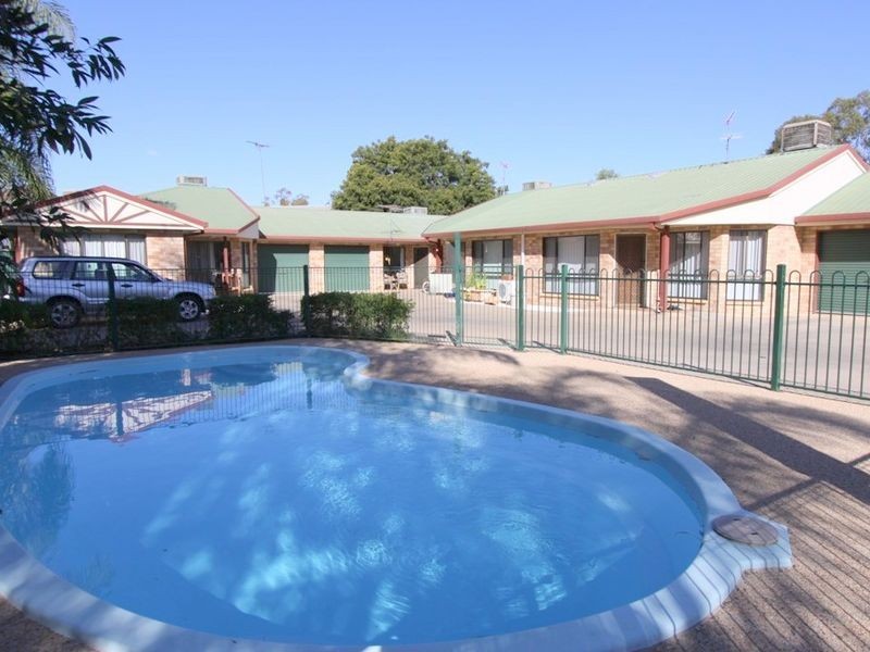 4/126 Opal St, Emerald QLD 4720