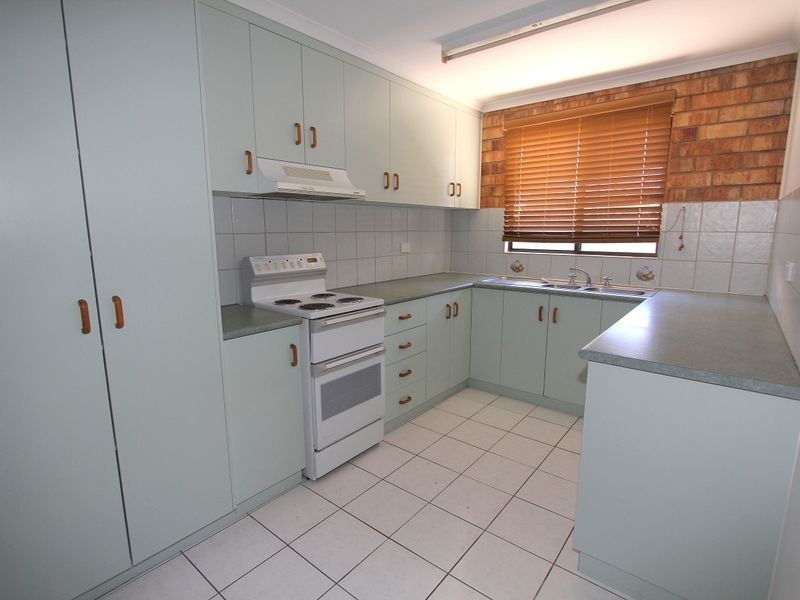 4/126 Opal St, Emerald QLD 4720