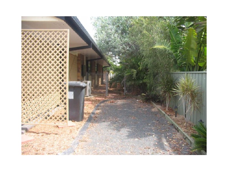 16 Loch Street, Emerald QLD 4720