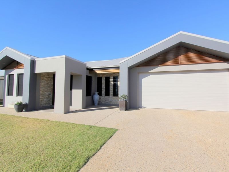 Emerald QLD 4720
