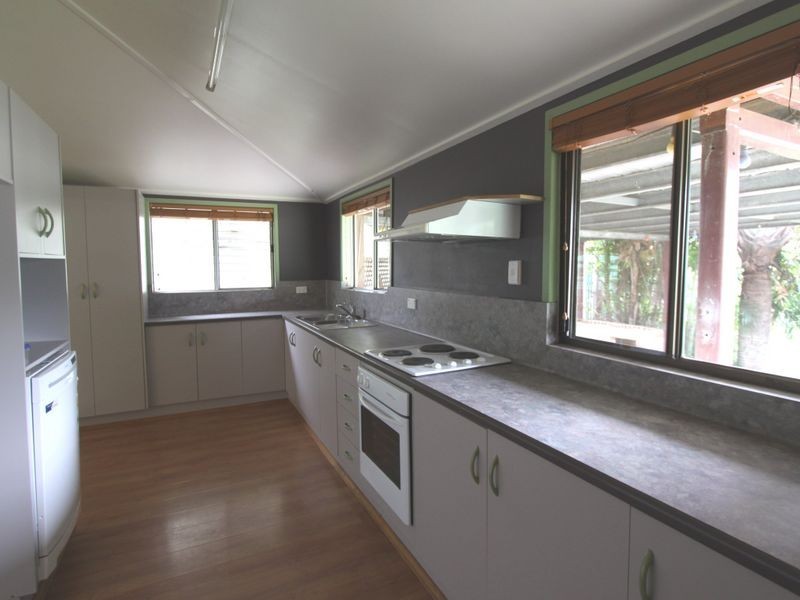 13 Pill Street, Emerald QLD 4720