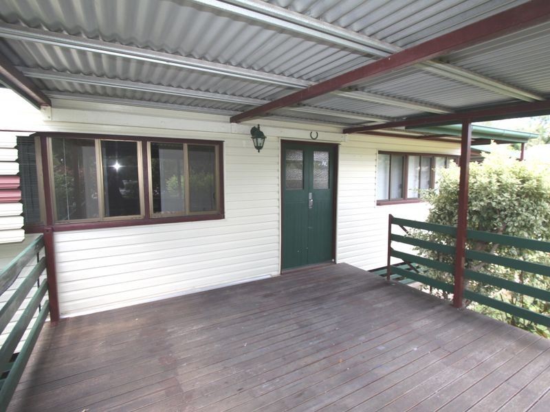 13 Pill Street, Emerald QLD 4720