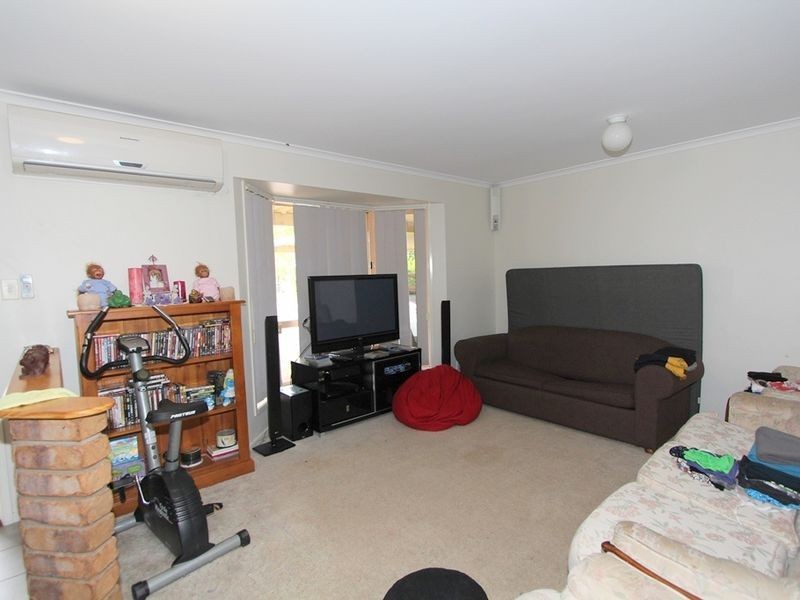 61 Staal Cr, Emerald QLD 4720