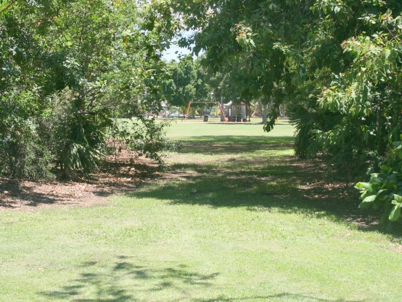 61 Staal Cr, Emerald QLD 4720