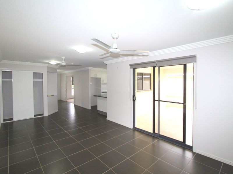 16 Bluegums Drive, Emerald QLD 4720