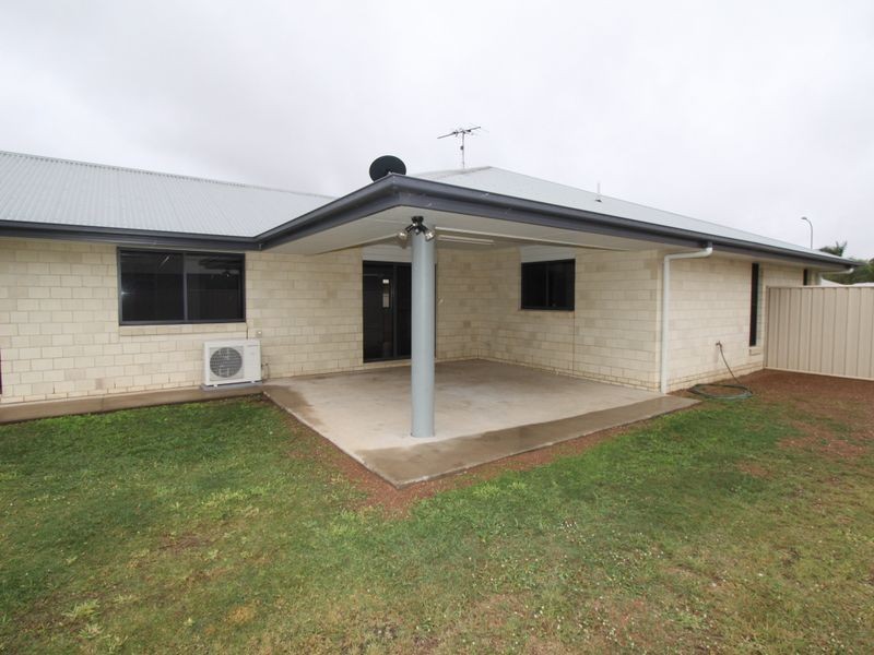 16 Bluegums Drive, Emerald QLD 4720