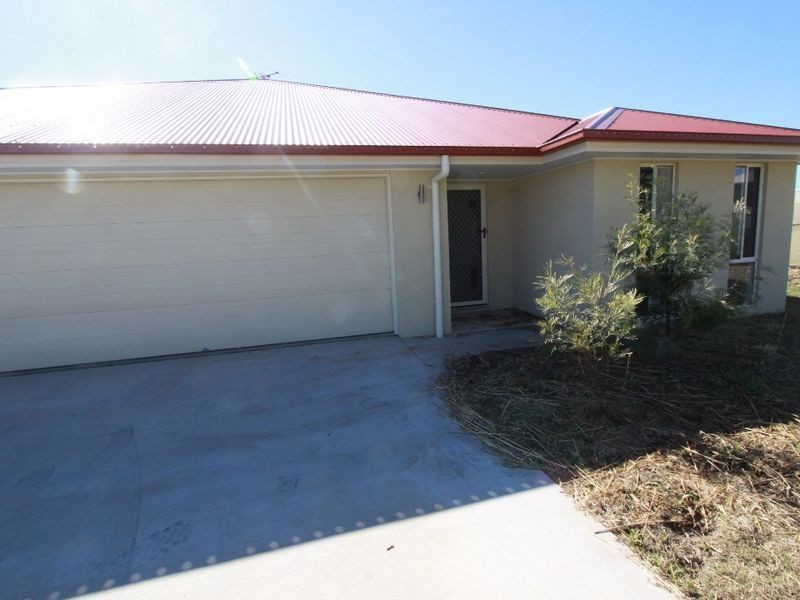 10A Mt MacArthur Blvd, Capella QLD 4723