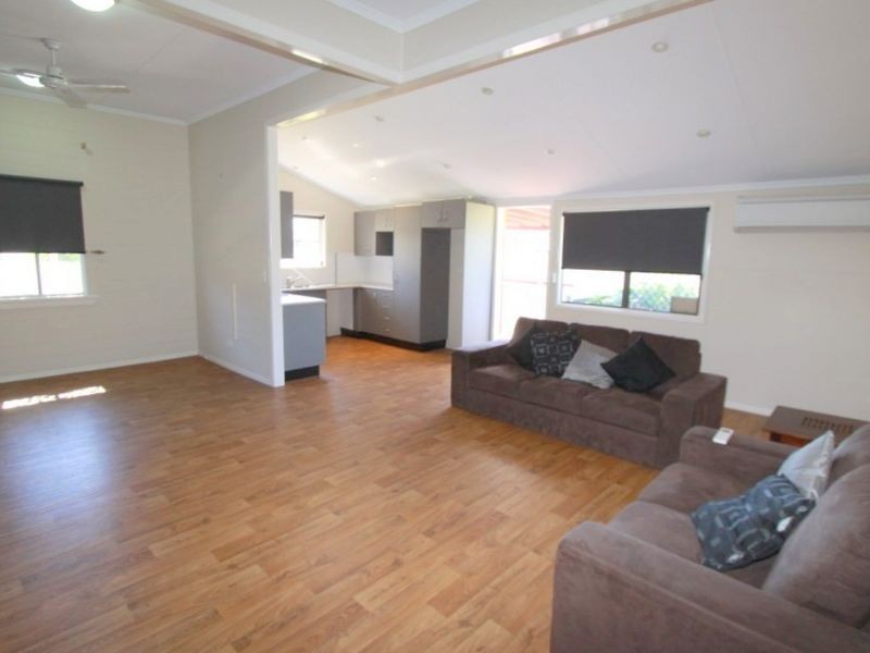 10 Roundtree Dr, Emerald QLD 4720