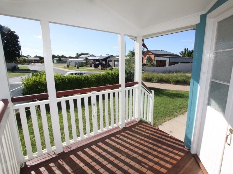 10 Roundtree Dr, Emerald QLD 4720