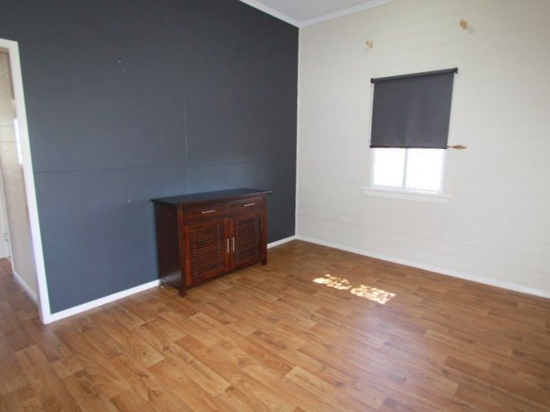 10 Roundtree Dr, Emerald QLD 4720