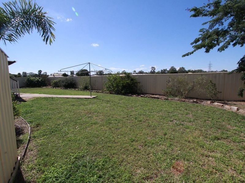 10 Roundtree Dr, Emerald QLD 4720