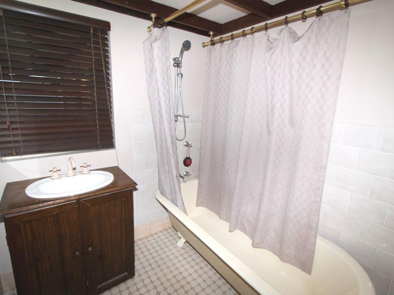 4 Martin Place, Emerald QLD 4720