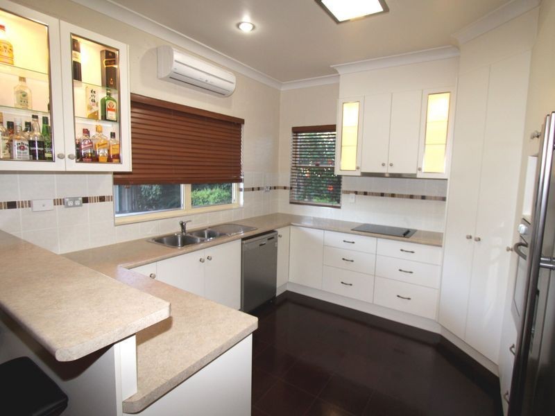 4 Martin Place, Emerald QLD 4720