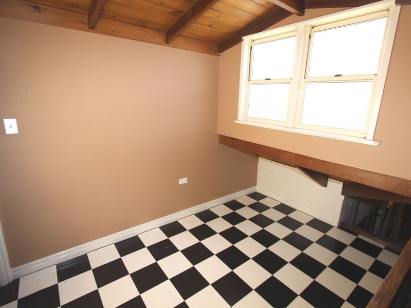 4 Martin Place, Emerald QLD 4720