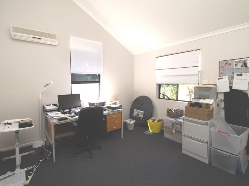 9 Little Street, Emerald QLD 4720