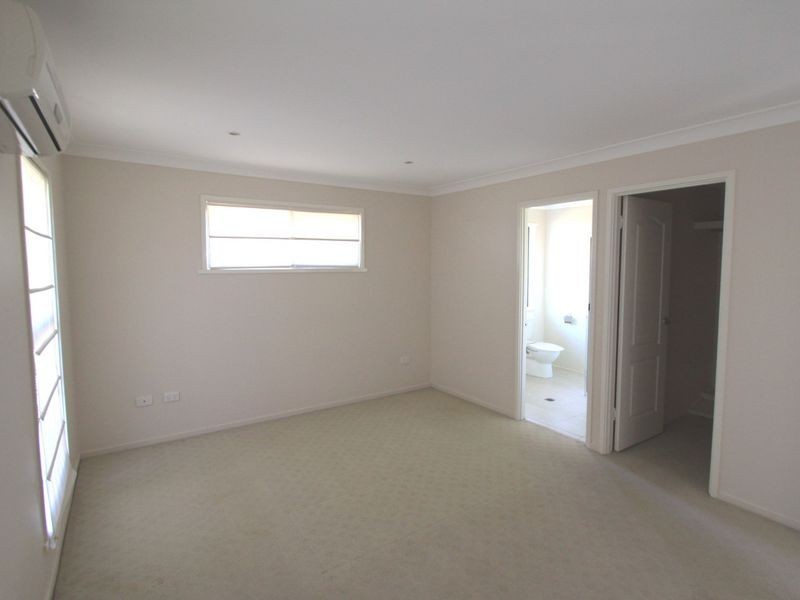 41 Crinum Crescent, Emerald QLD 4720