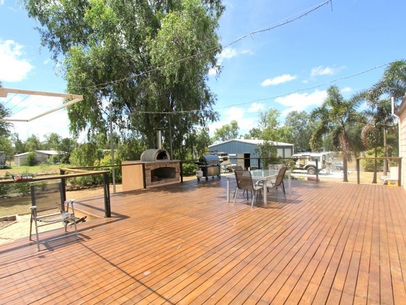 28 Silica Road, Emerald QLD 4720