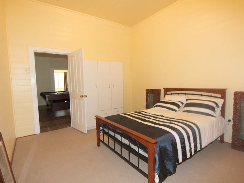 28 Silica Road, Emerald QLD 4720