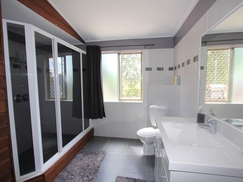 28 Silica Road, Emerald QLD 4720