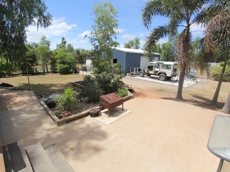 28 Silica Road, Emerald QLD 4720