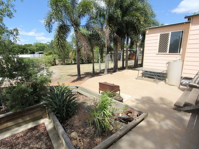 28 Silica Road, Emerald QLD 4720