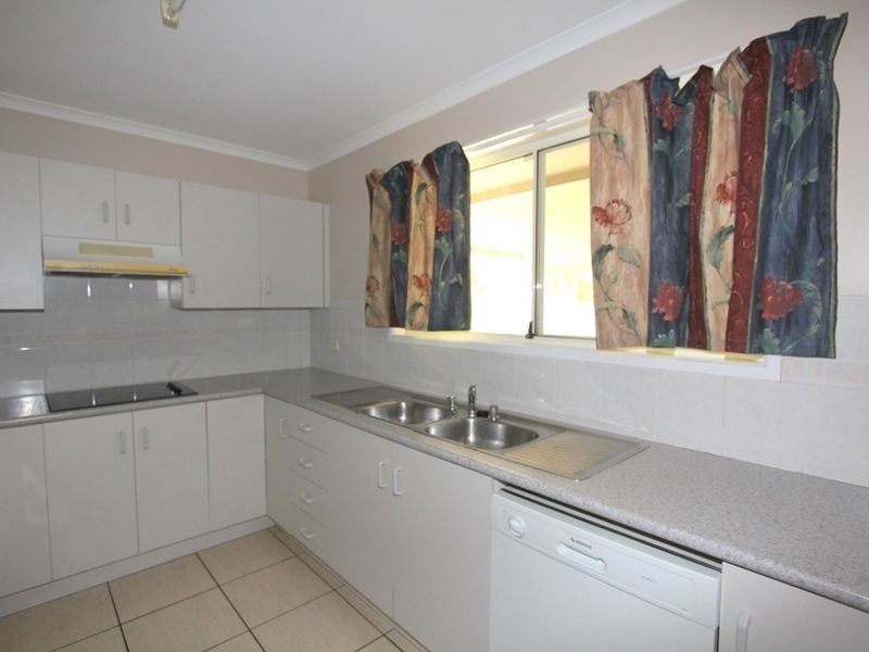 40 Staal Crescent, Emerald QLD 4720