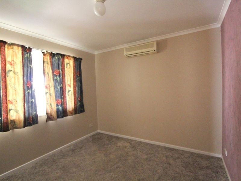 40 Staal Crescent, Emerald QLD 4720
