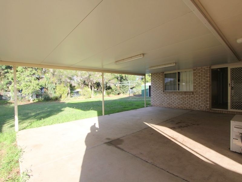 40 Staal Crescent, Emerald QLD 4720