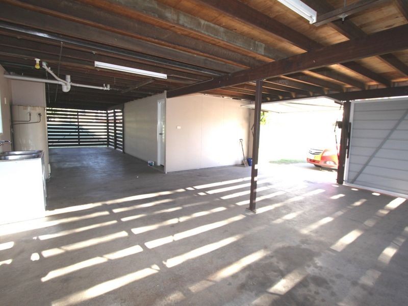 3 Palm Place, Emerald QLD 4720