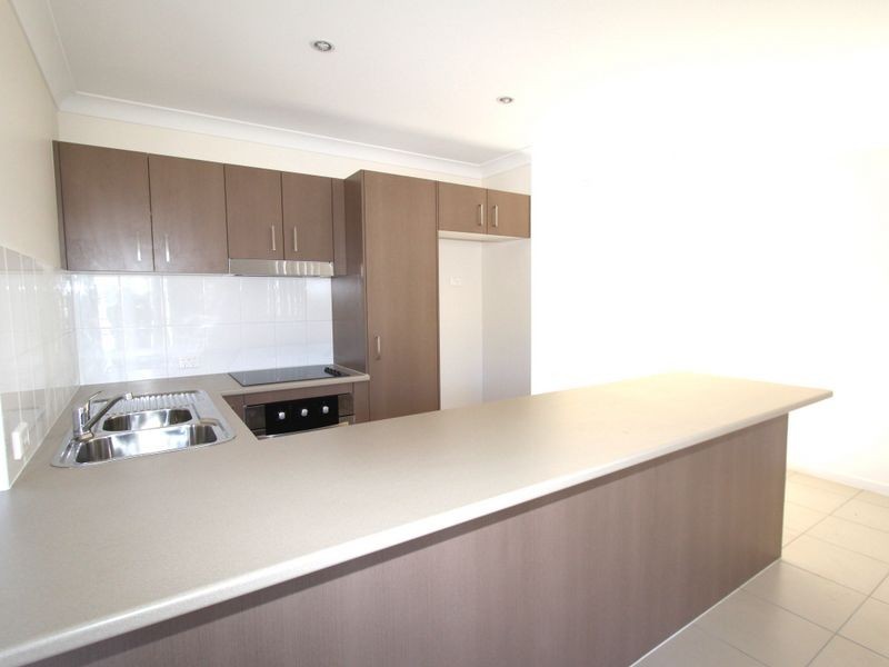 1/6 Sullivan Street, Emerald QLD 4720