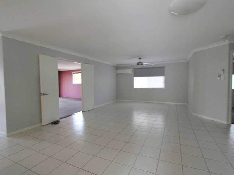 19 Kidd St, Emerald QLD 4720
