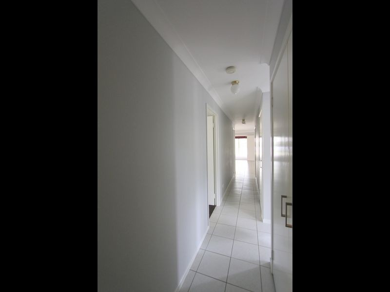 19 Kidd St, Emerald QLD 4720