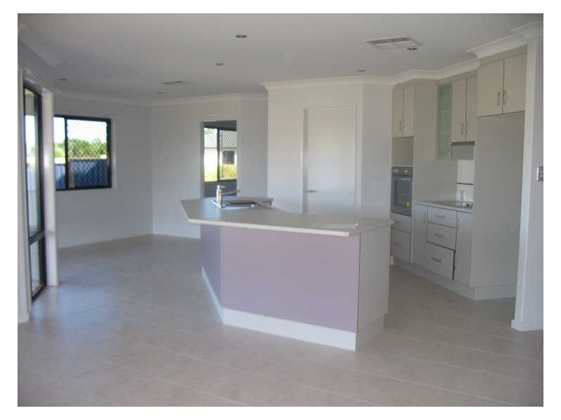 3 Blue Gums Drive, Emerald QLD 4720