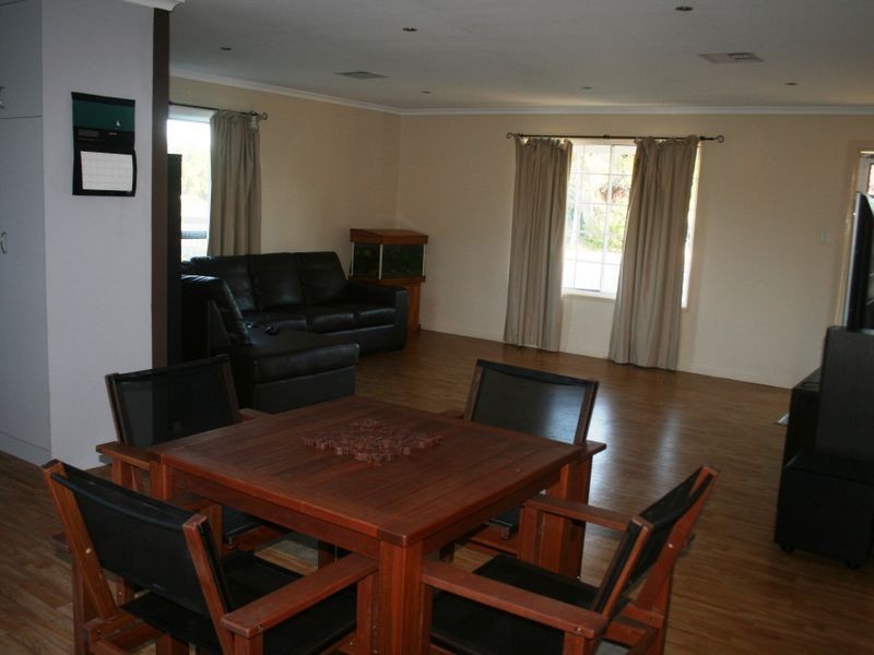 9 Bauhinia Ct, Emerald QLD 4720