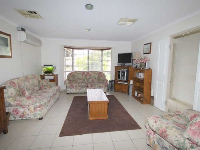 5 Fysh Street, Emerald QLD 4720