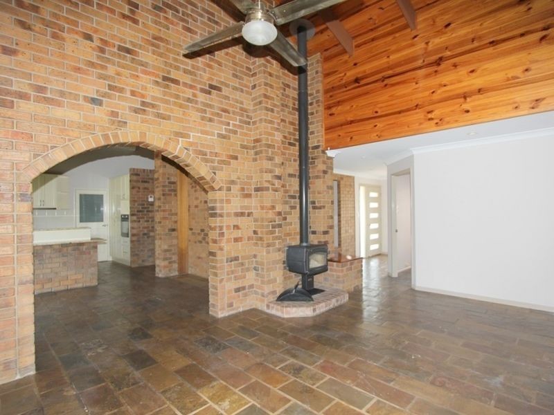 7 Egan St, Emerald QLD 4720