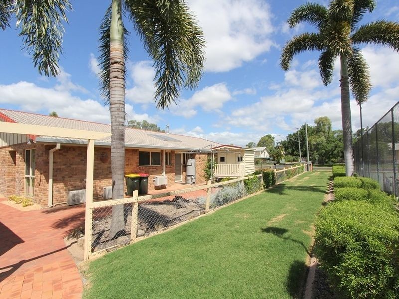 7 Egan St, Emerald QLD 4720