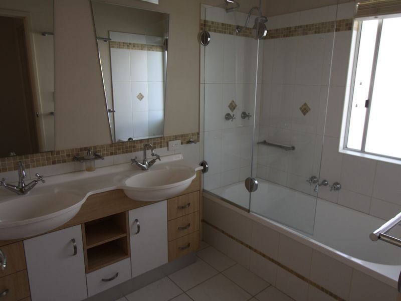 74 Burn Street, Capella QLD 4723