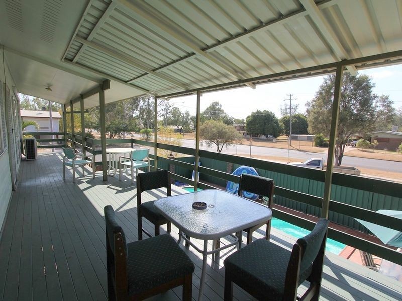 14 Leichhardt St, Emerald QLD 4720