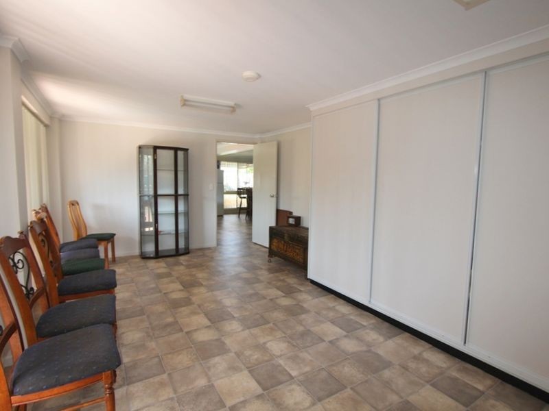 14 Leichhardt St, Emerald QLD 4720