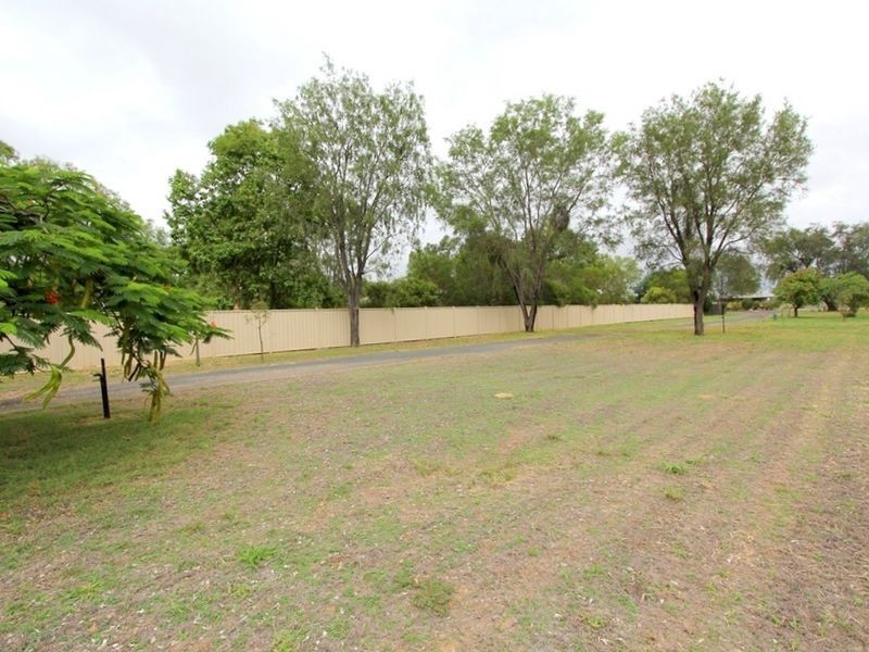 55 Slack Drive, Emerald QLD 4720