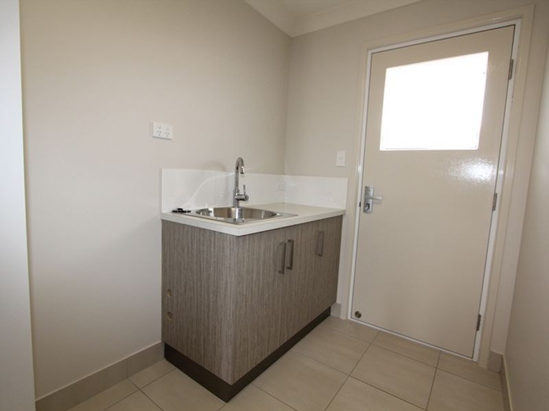 146 Opal Street, Emerald QLD 4720