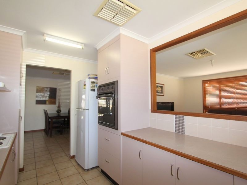 59 Park Avenue, Emerald QLD 4720