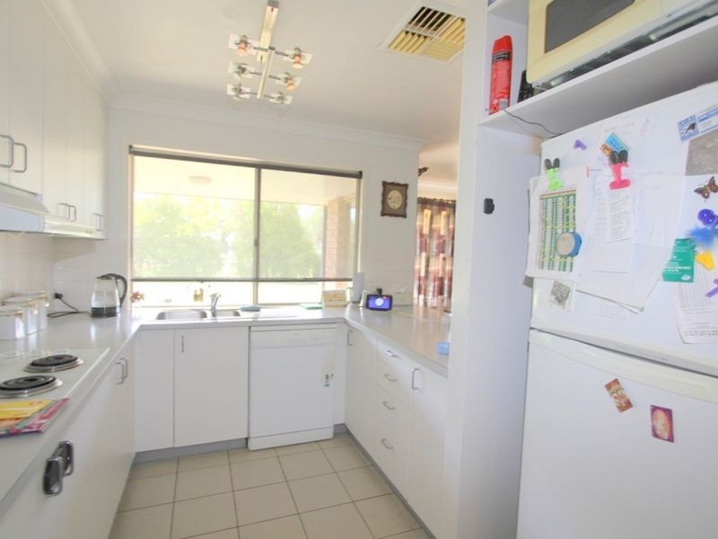 5 Chalmers Crescent, Emerald QLD 4720