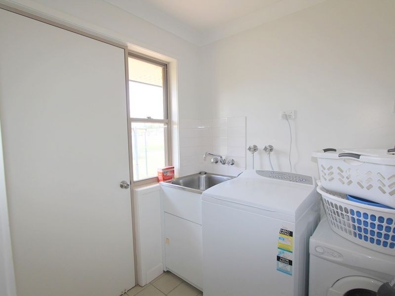 5 Chalmers Crescent, Emerald QLD 4720