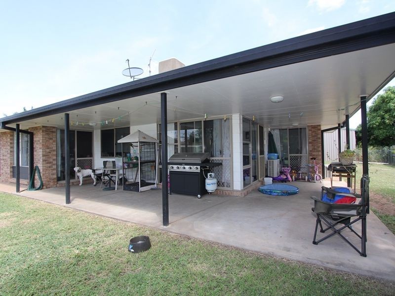 5 Chalmers Crescent, Emerald QLD 4720