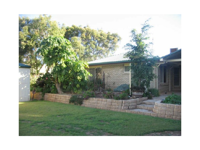 10 Kidd Street, Emerald QLD 4720