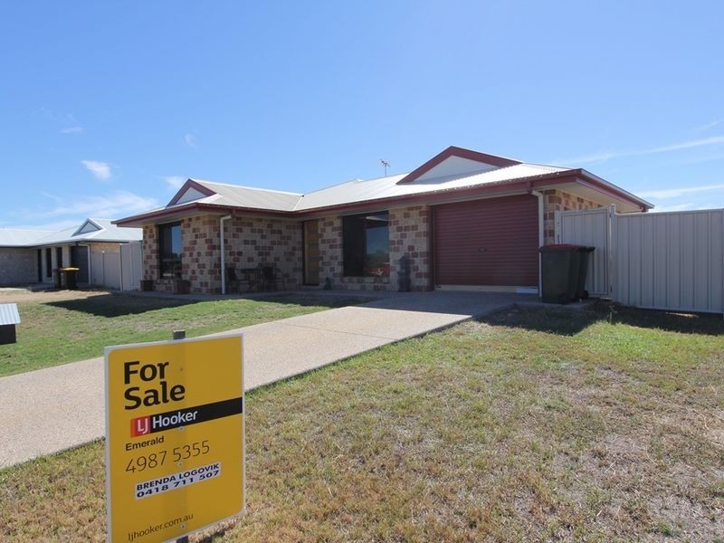 34 Lakeside Drive, Emerald QLD 4720