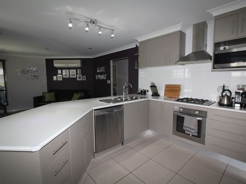 13 Coldstream, Emerald QLD 4720