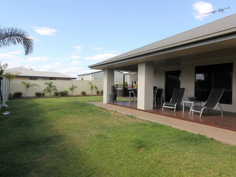 13 Coldstream, Emerald QLD 4720